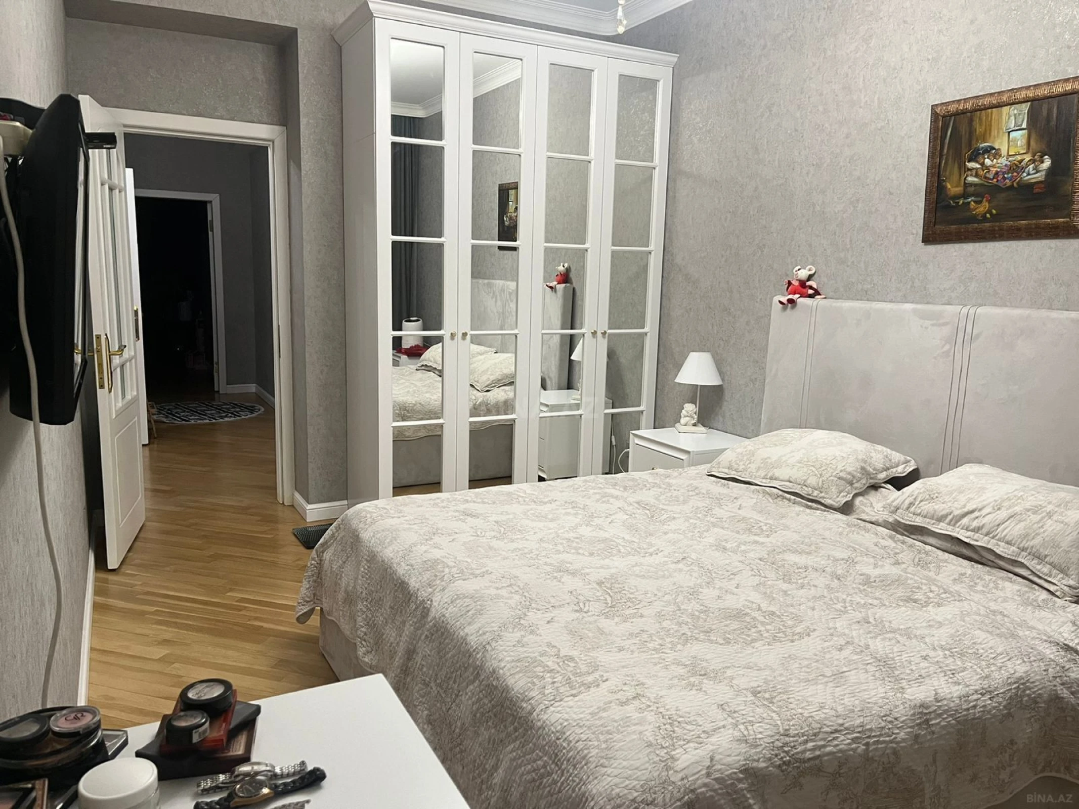Satılır 3 otaqlı mənzil 150 m²