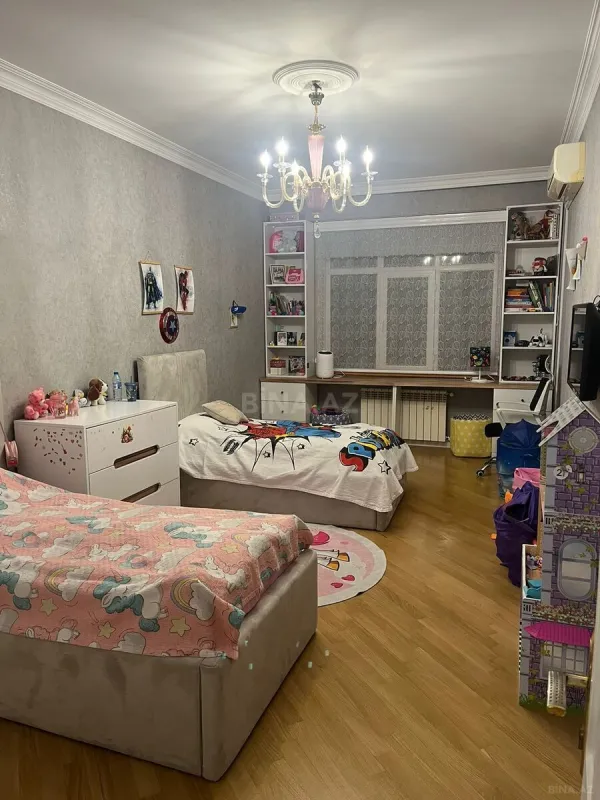 Satılır 3 otaqlı mənzil 150 m²