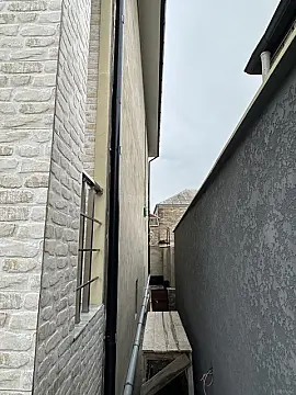 Satılır 6 otaqlı həyət evi 280 m²