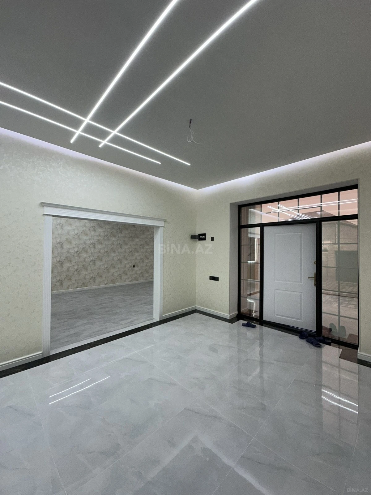 Satılır 6 otaqlı həyət evi 280 m²
