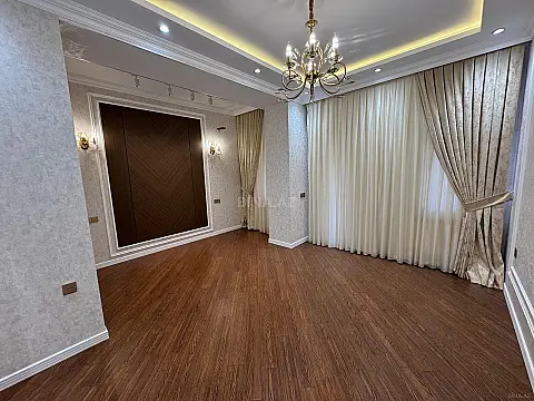 Satılır 3 otaqlı mənzil 105 m²