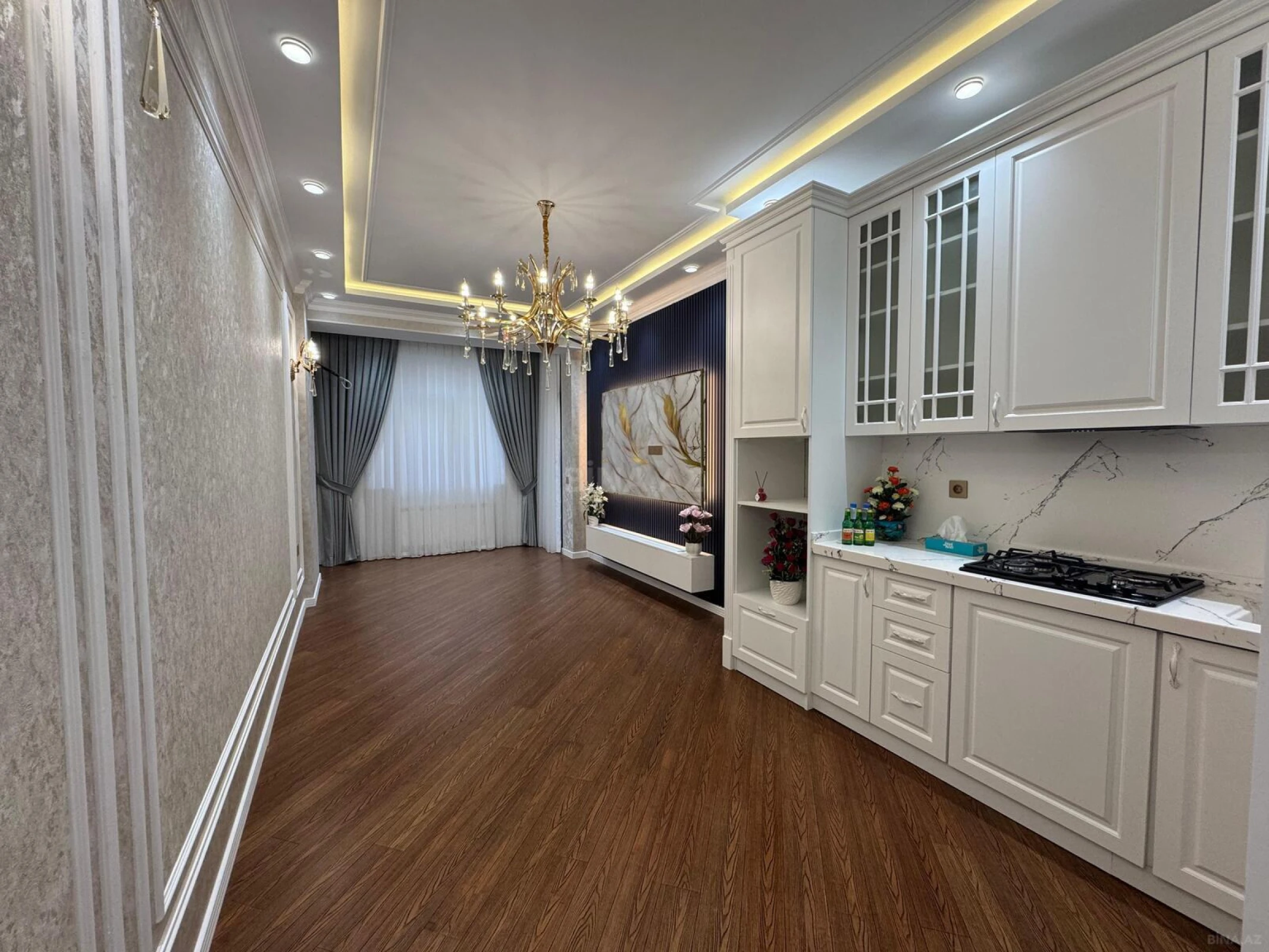 Satılır 3 otaqlı mənzil 105 m²