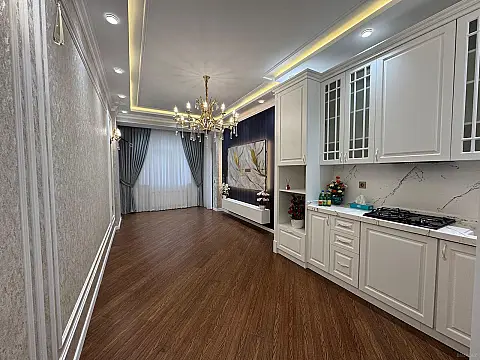 Satılır 3 otaqlı mənzil 105 m²