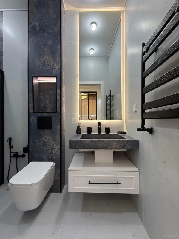 Satılır 3 otaqlı mənzil 98 m²