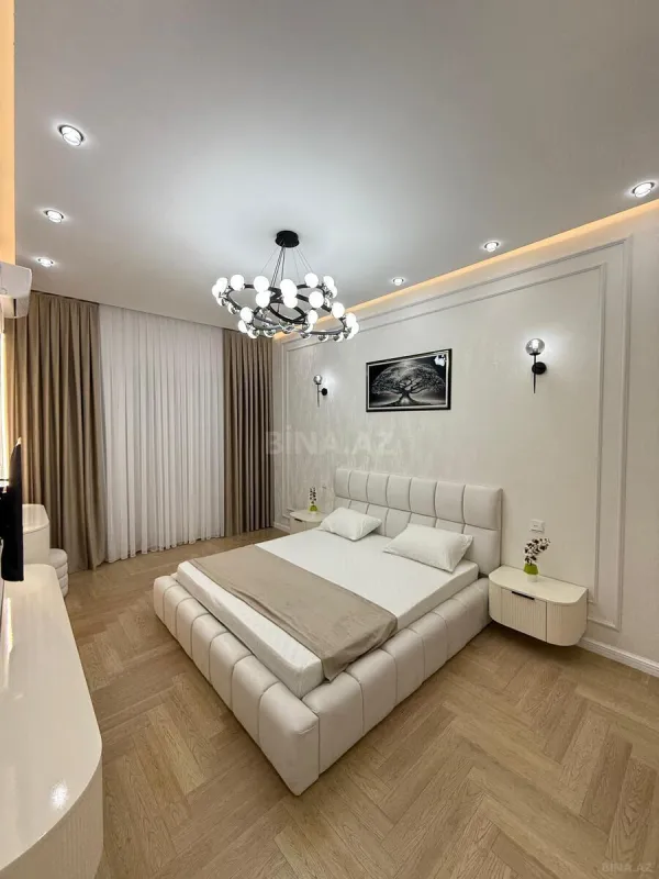 Satılır 3 otaqlı mənzil 98 m²