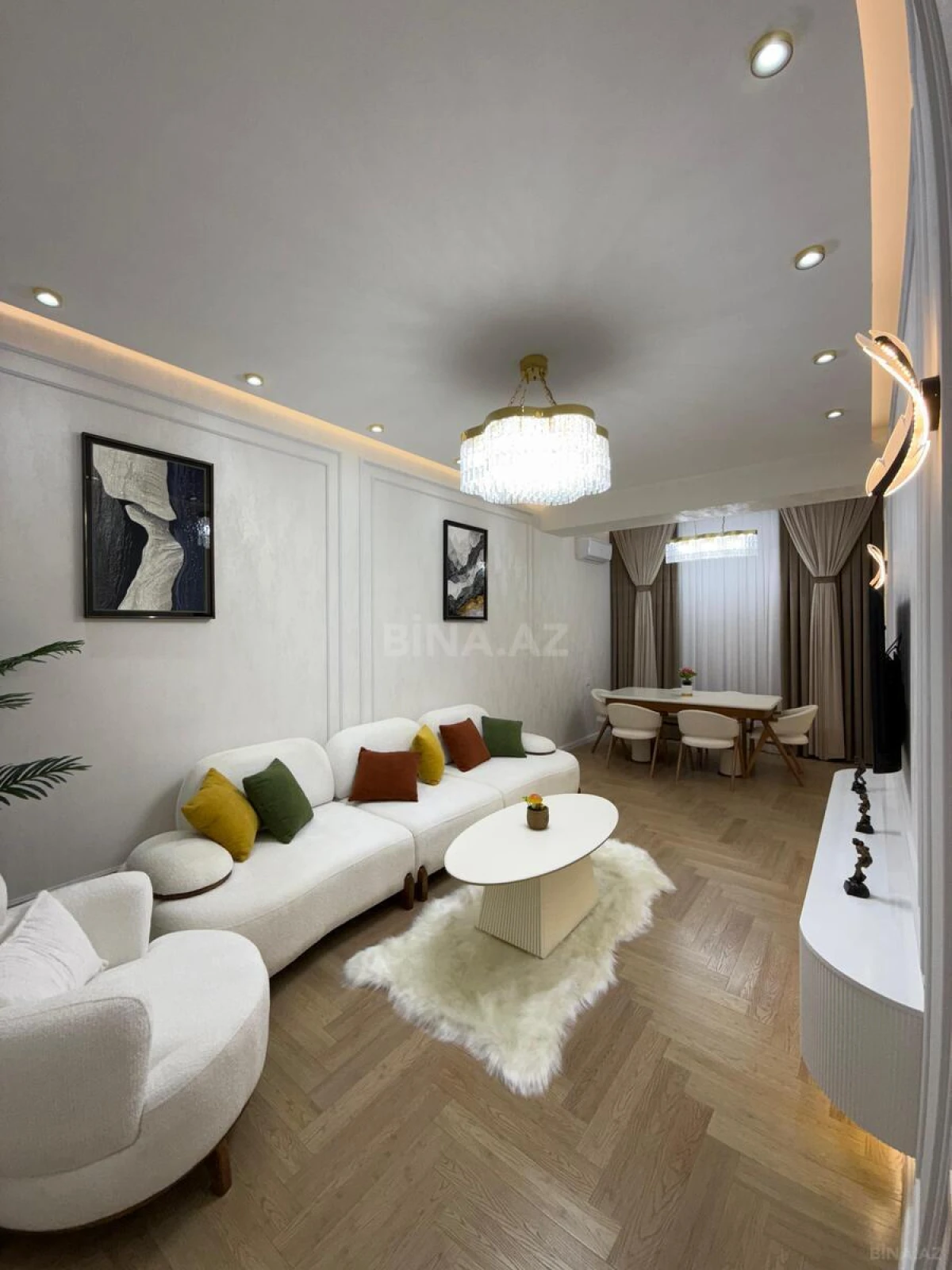 Satılır 3 otaqlı mənzil 98 m²