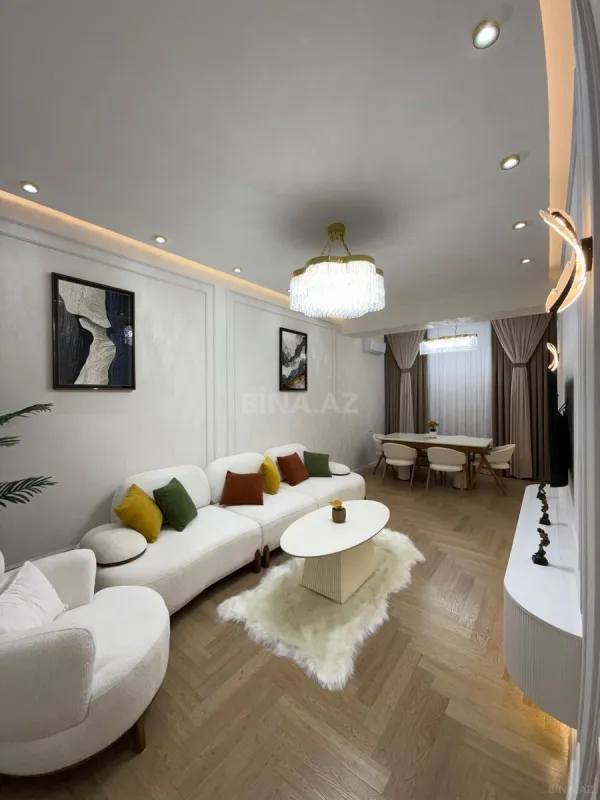 Satılır 3 otaqlı mənzil 98 m²