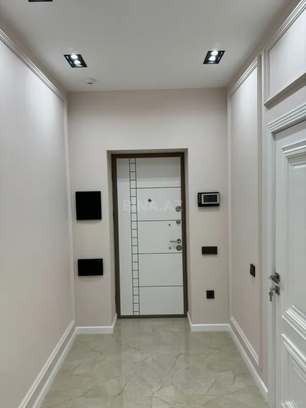 Kirayə verilir 3 otaqlı mənzil 148 m²