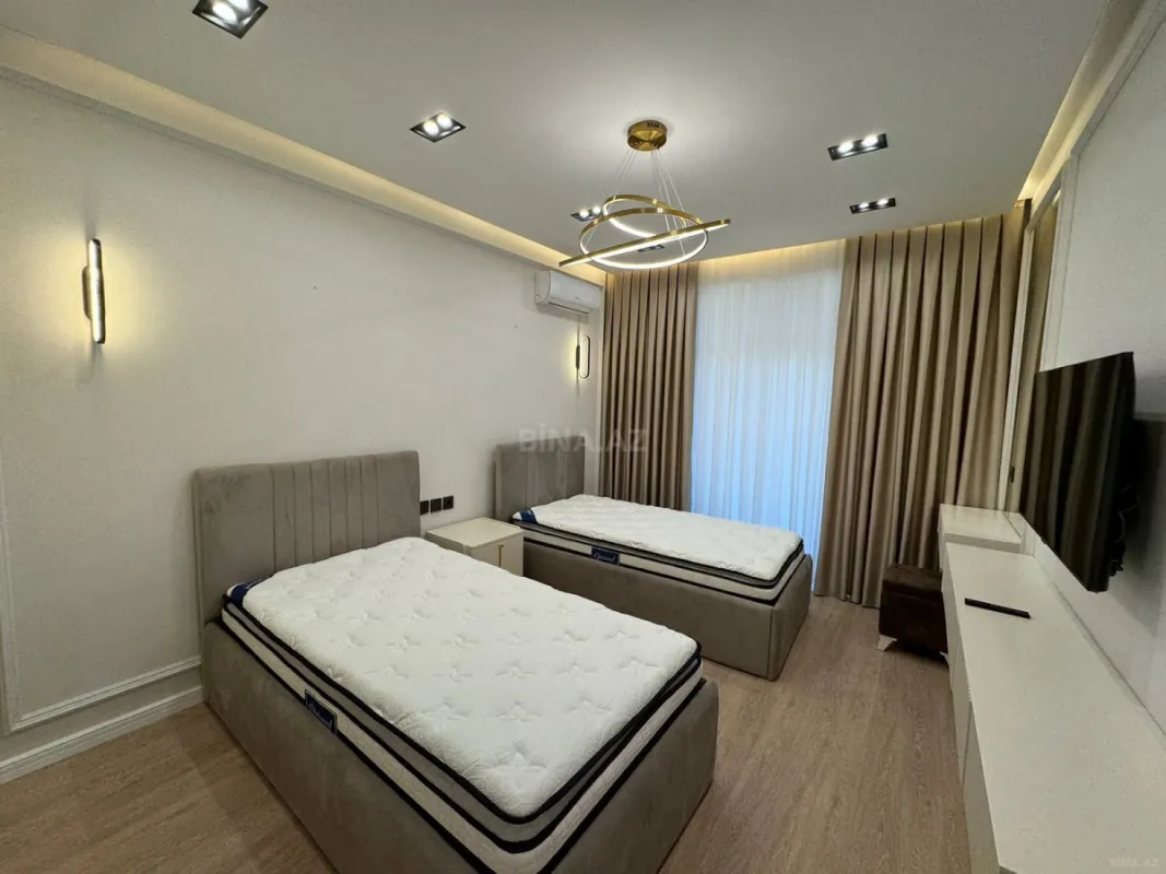 Kirayə verilir 3 otaqlı mənzil 148 m²