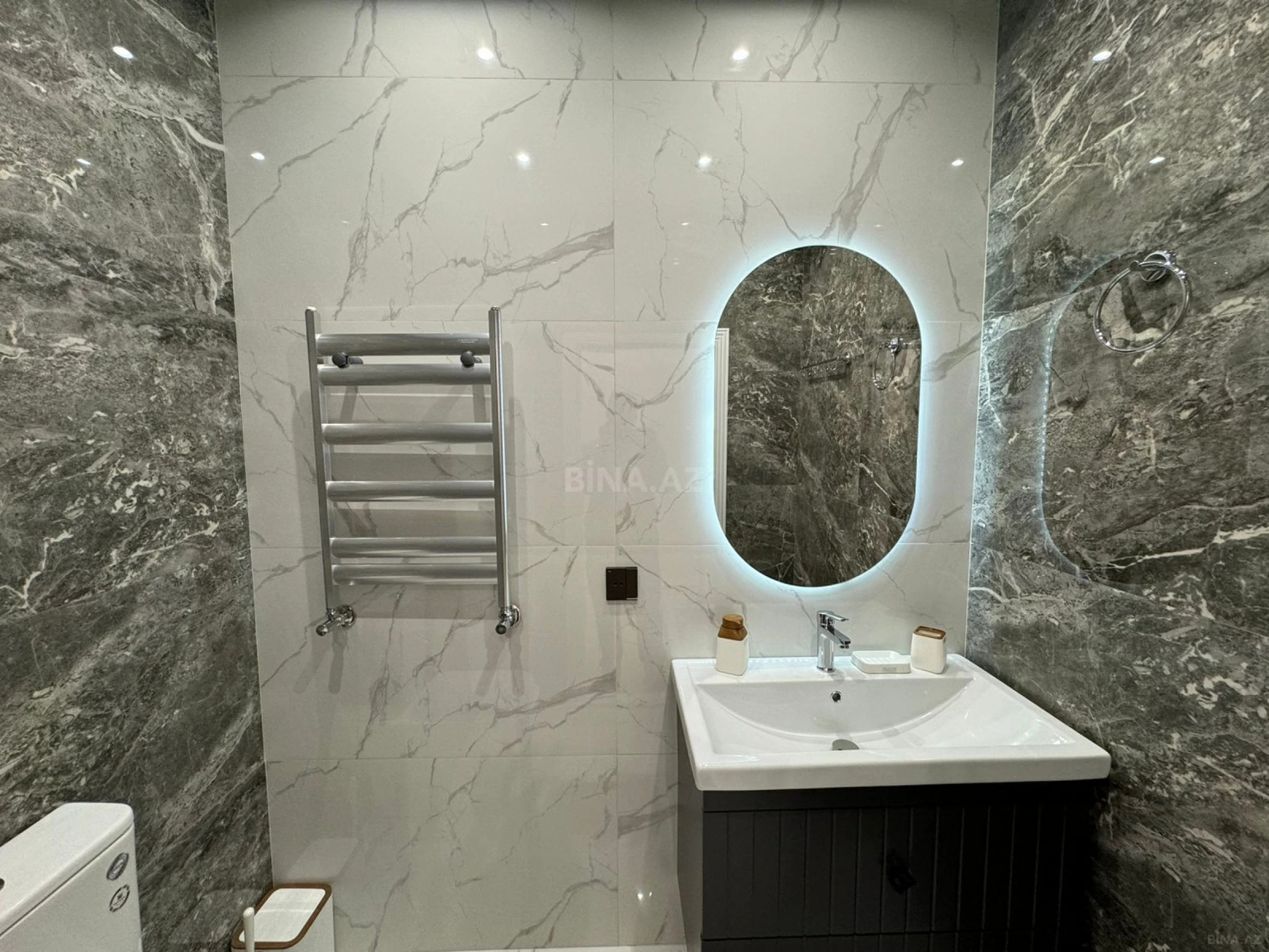 Kirayə verilir 3 otaqlı mənzil 148 m²