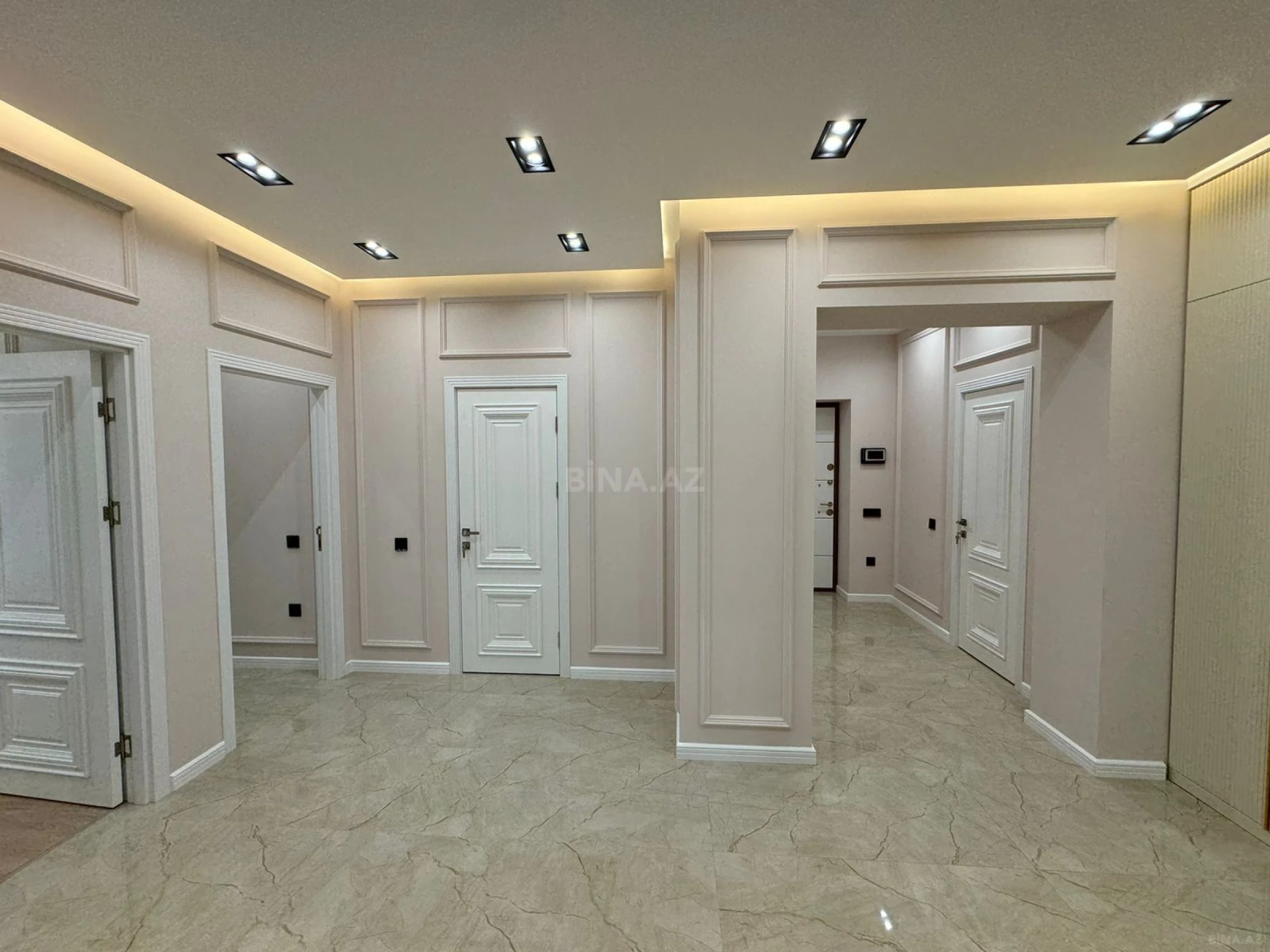 Kirayə verilir 3 otaqlı mənzil 148 m²