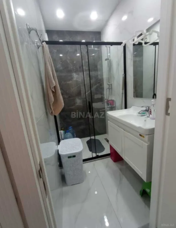 Kirayə verilir 2 otaqlı mənzil 70 m²