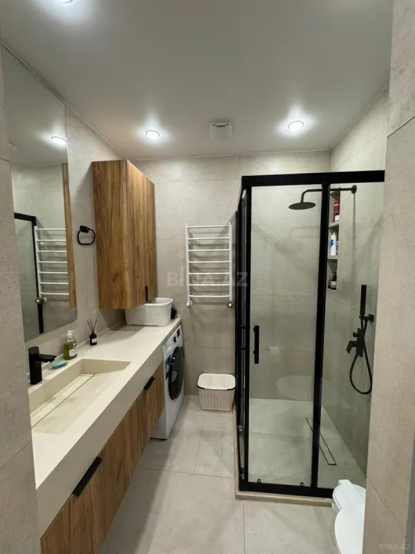 Kirayə verilir 2 otaqlı mənzil 70 m²