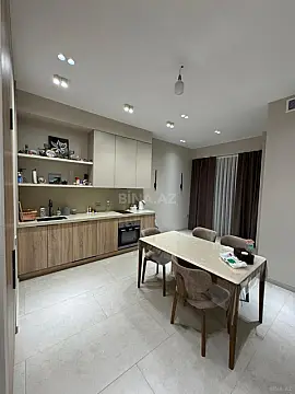 Kirayə verilir 2 otaqlı mənzil 70 m²