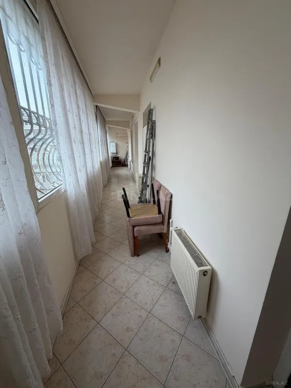 Satılır 3 otaqlı mənzil 152 m²
