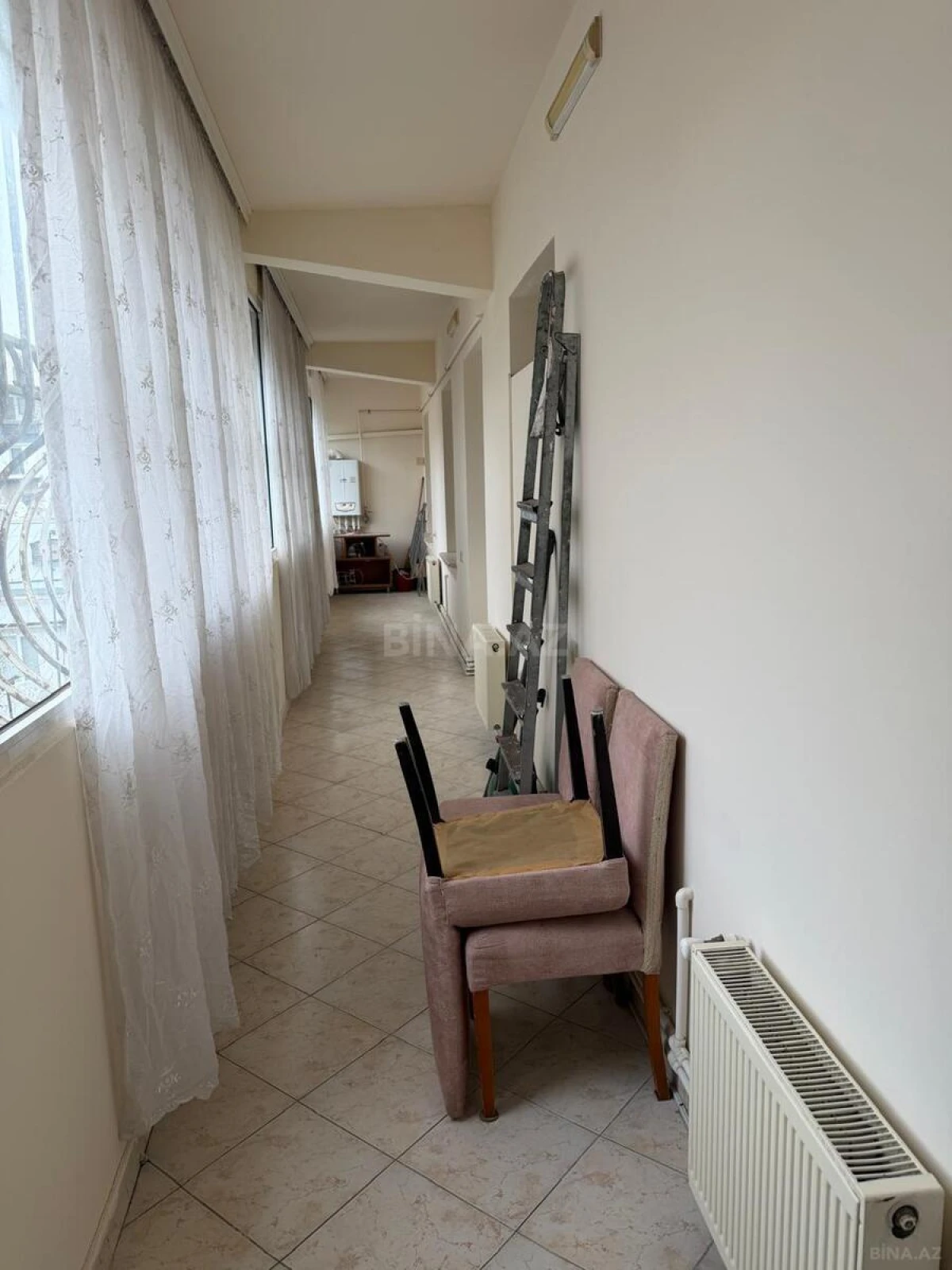 Satılır 3 otaqlı mənzil 152 m²
