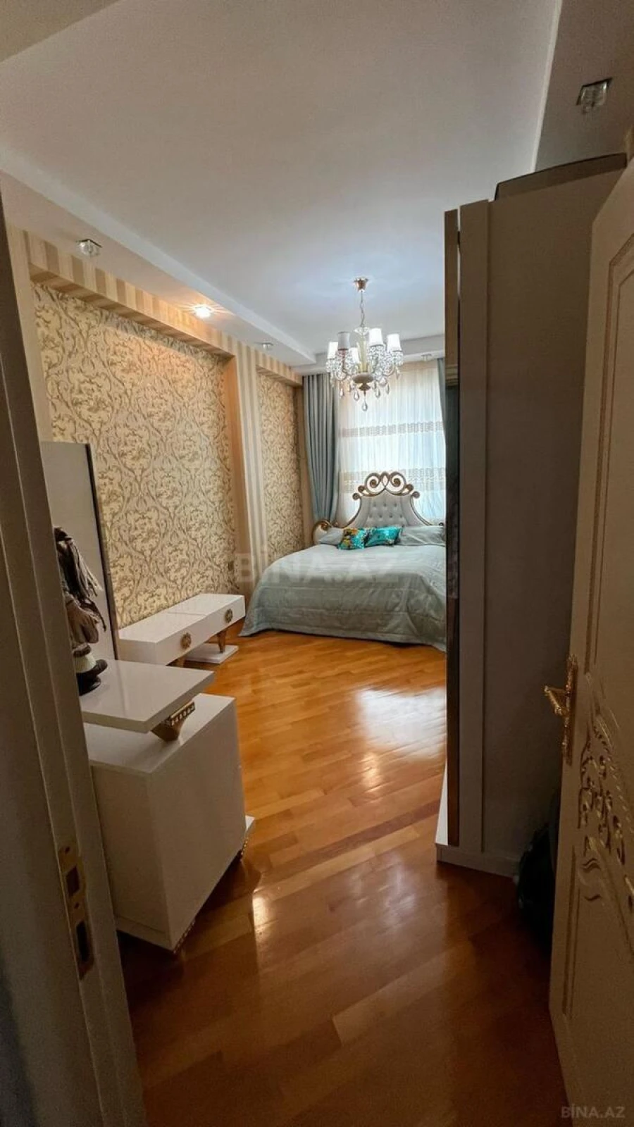 Kirayə verilir 3 otaqlı mənzil 103 m²