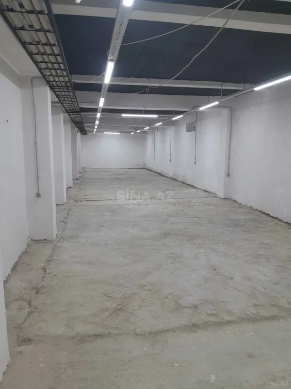 Satılır obyekt 210 m²