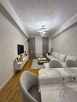 Satılır 2 otaqlı mənzil 70 m²