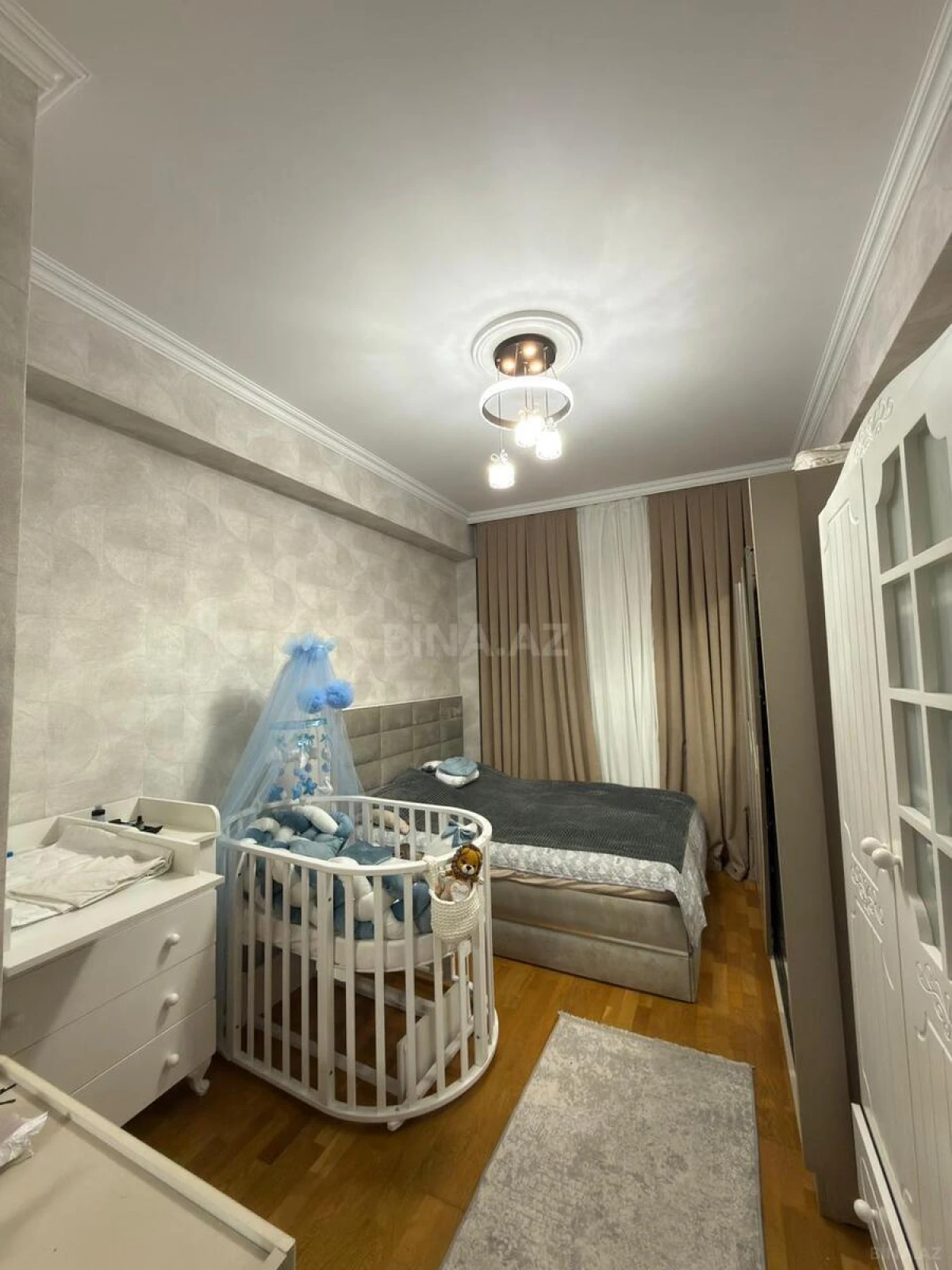 Satılır 2 otaqlı mənzil 70 m²
