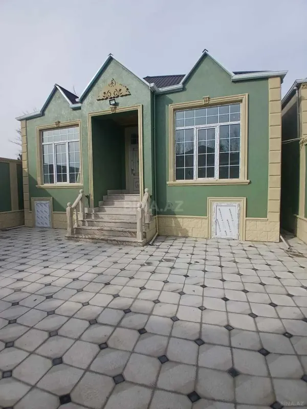 Satılır 4 otaqlı həyət evi 100 m²