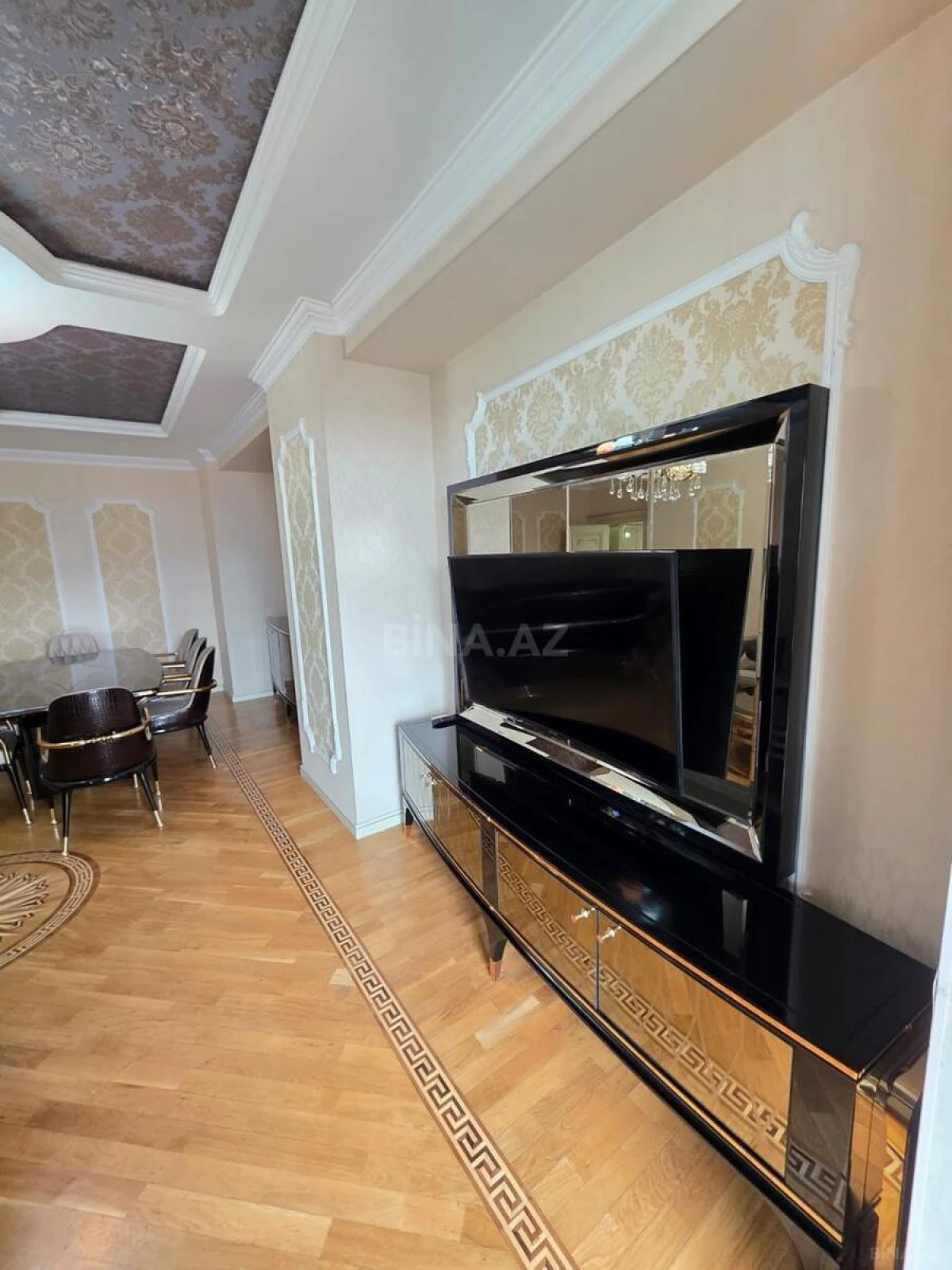 Kirayə verilir 3 otaqlı mənzil 144 m²