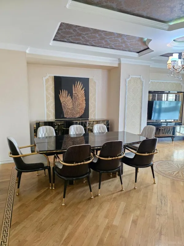 Kirayə verilir 3 otaqlı mənzil 144 m²