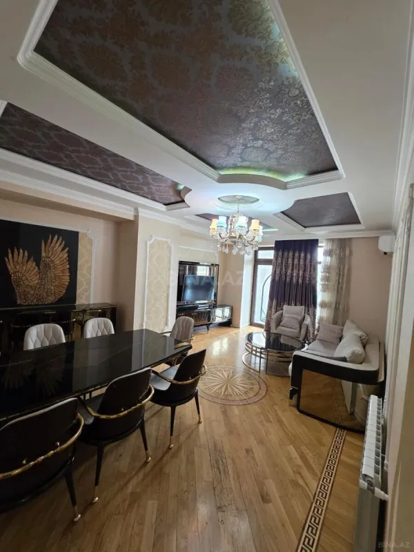 Kirayə verilir 3 otaqlı mənzil 144 m²