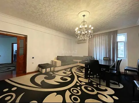Satılır 4 otaqlı mənzil 135 m² — Bakı, İnşaatçılar 4 otaq 135.00 m²