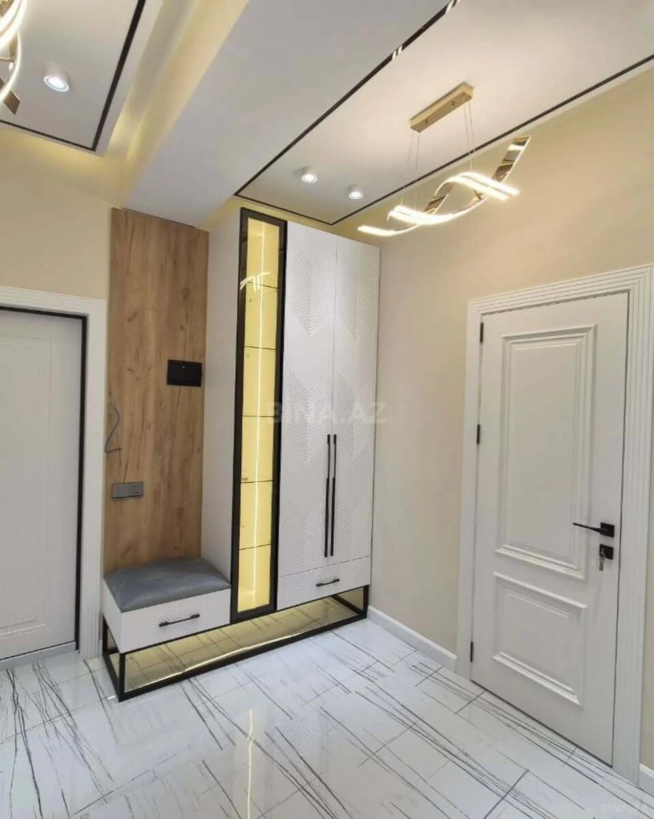 Satılır 2 otaqlı mənzil 66 m²