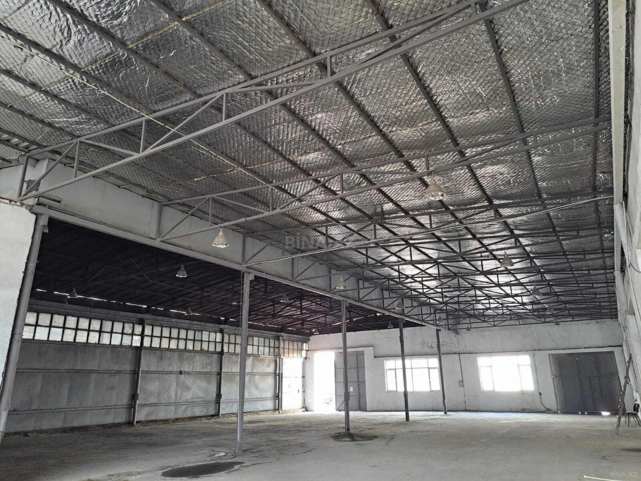 Kirayə verilir obyekt 1000 m²