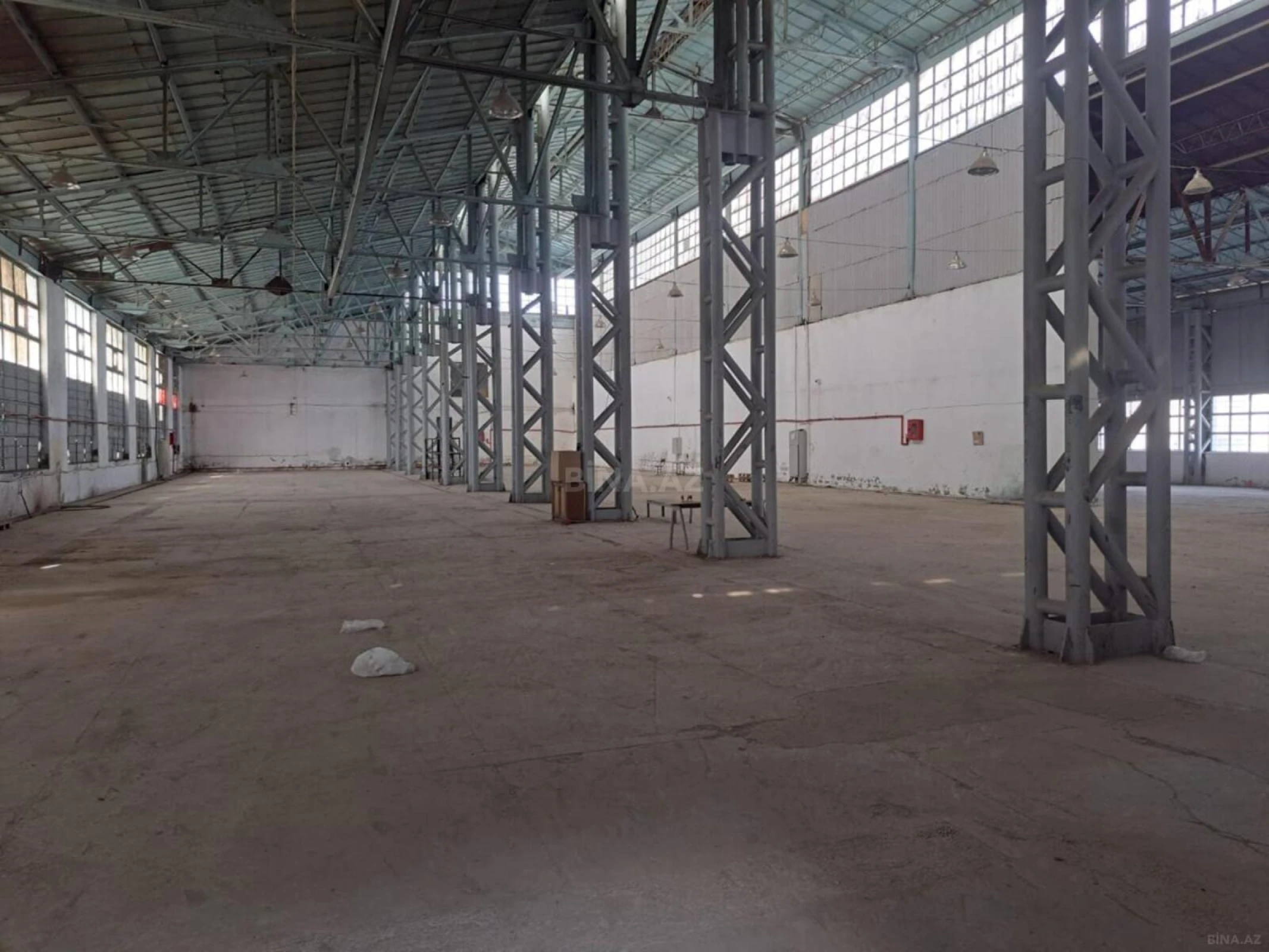 Kirayə verilir obyekt 1000 m²