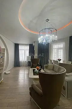 Satılır 3 otaqlı mənzil 160 m²