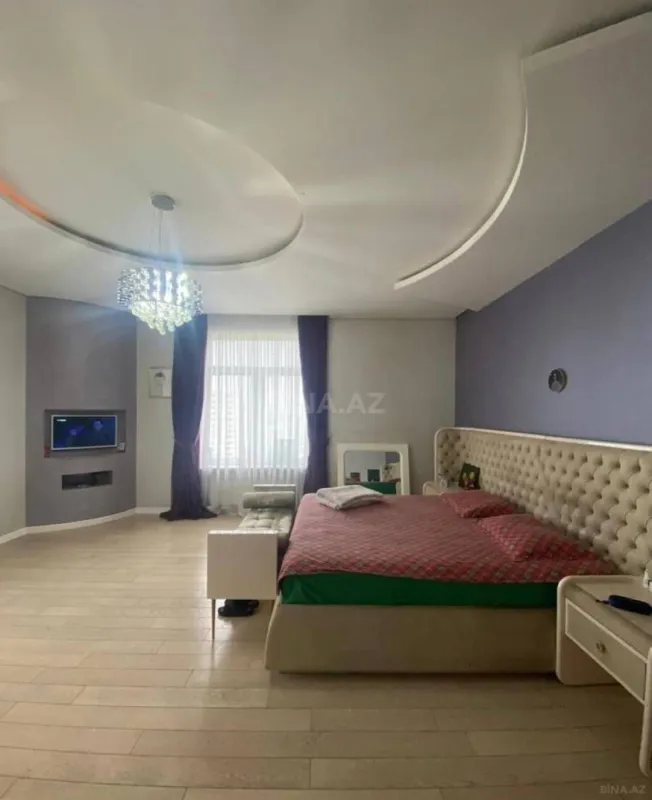Satılır 3 otaqlı mənzil 160 m²