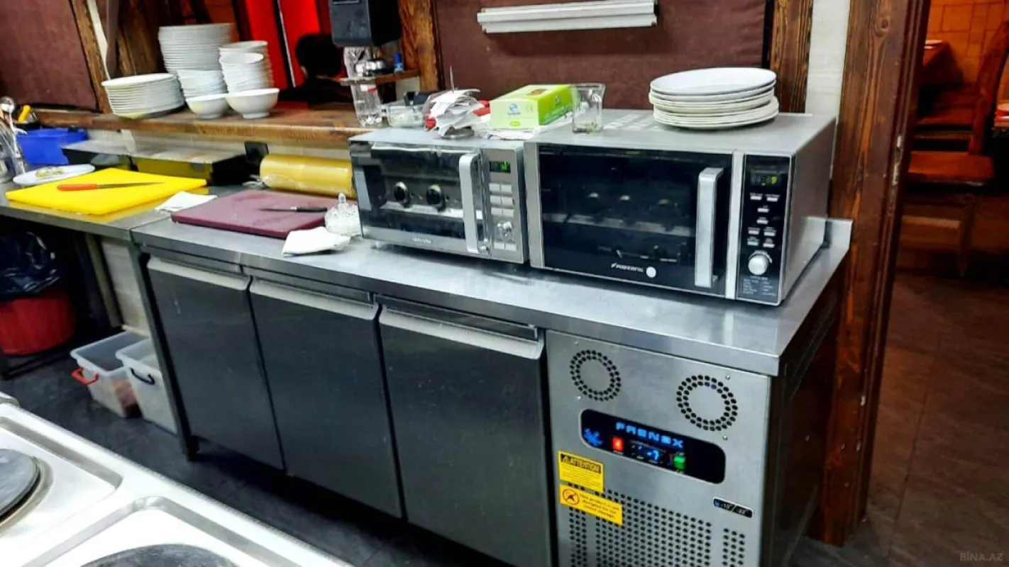 Satılır obyekt 400 m²