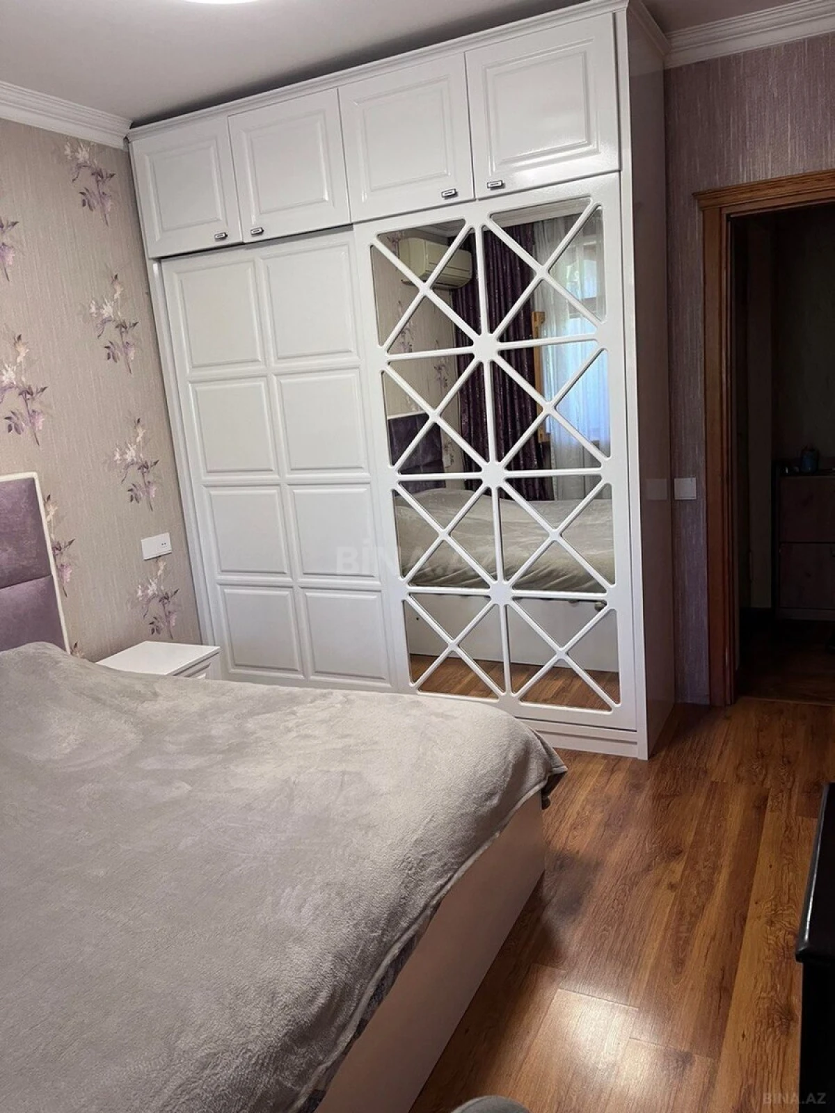 Satılır 3 otaqlı mənzil 96 m²