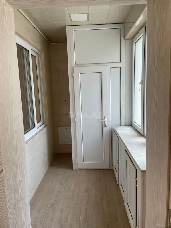 Satılır 2 otaqlı mənzil 68 m²
