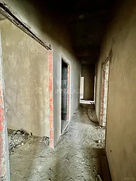 Satılır 4 otaqlı mənzil 160 m²