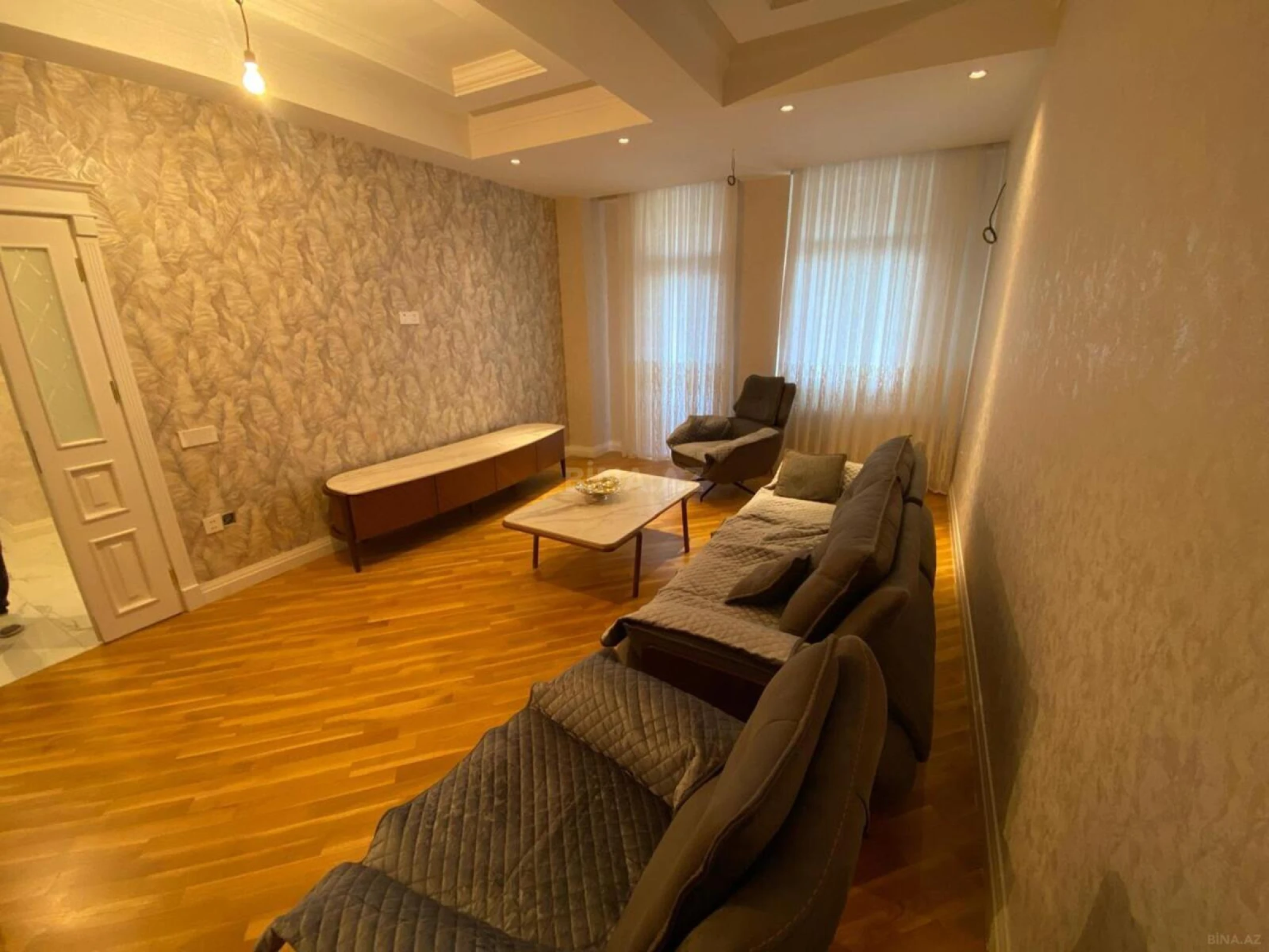 Satılır 3 otaqlı mənzil 112 m²