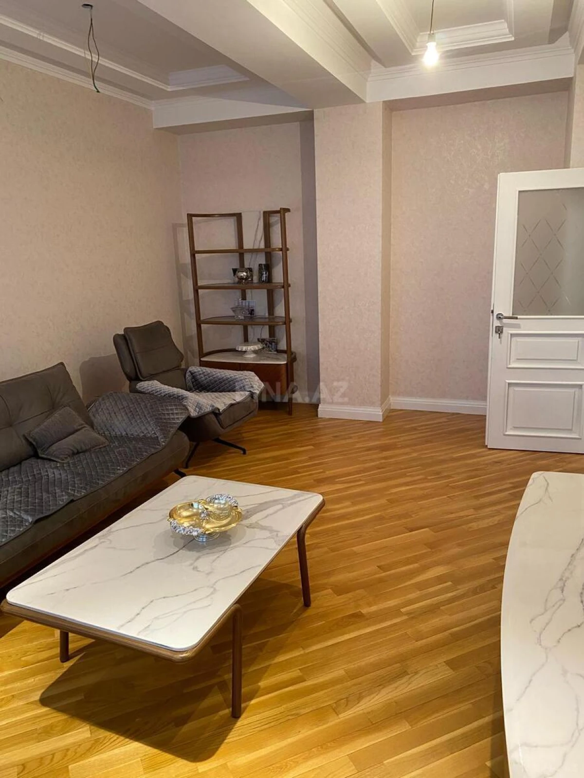 Satılır 3 otaqlı mənzil 112 m²