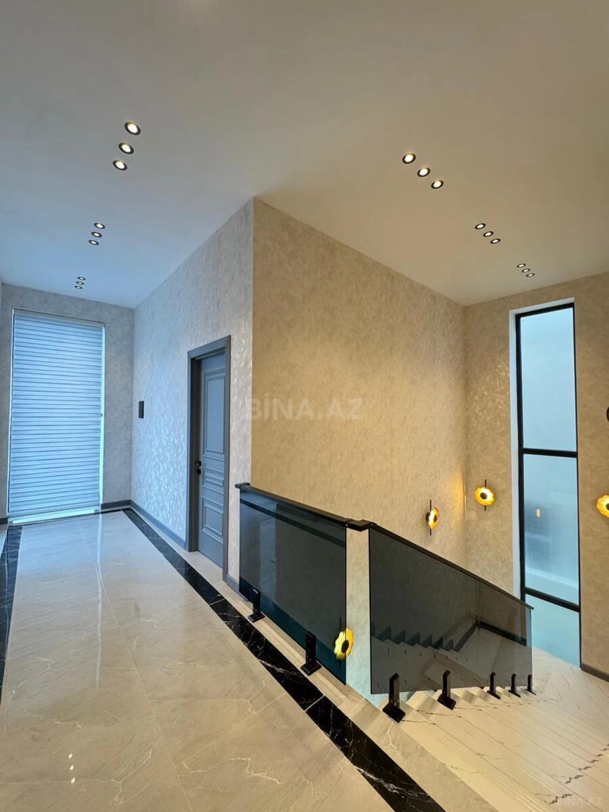 Satılır 5 otaqlı həyət evi 200 m²