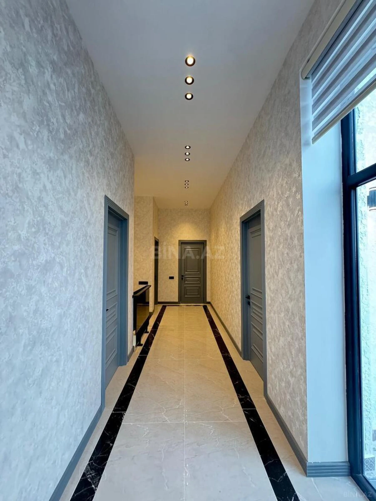 Satılır 5 otaqlı həyət evi 200 m²