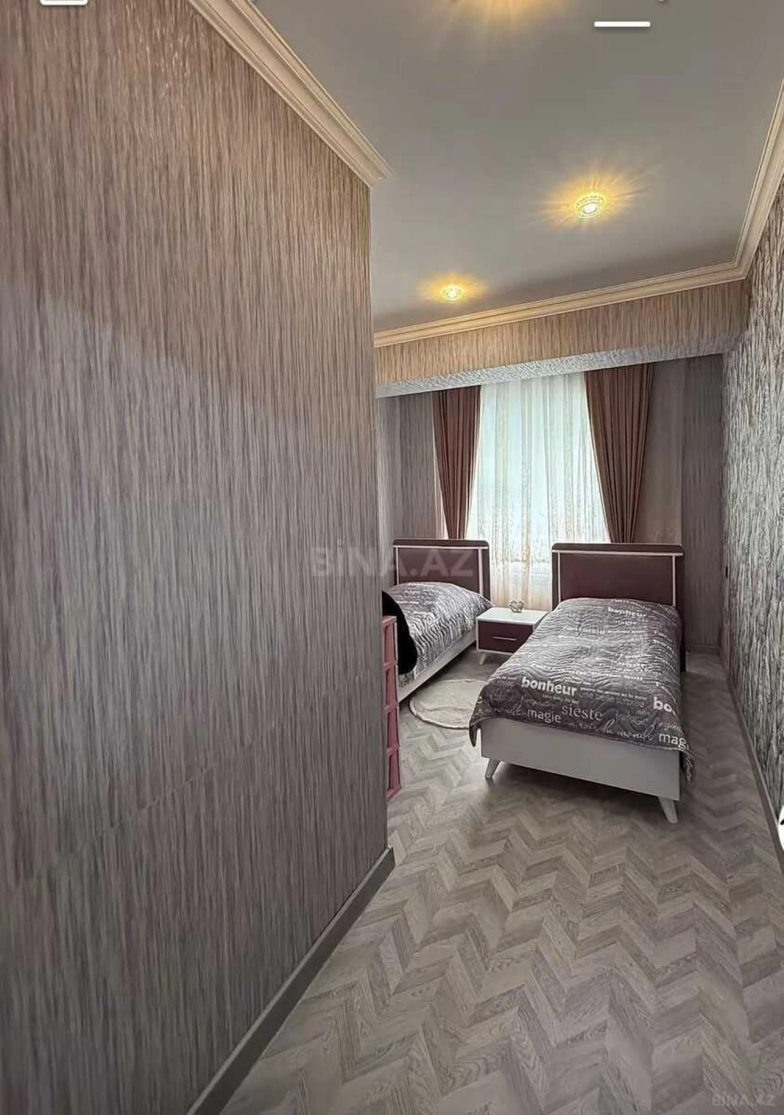 Satılır 3 otaqlı mənzil 110 m²