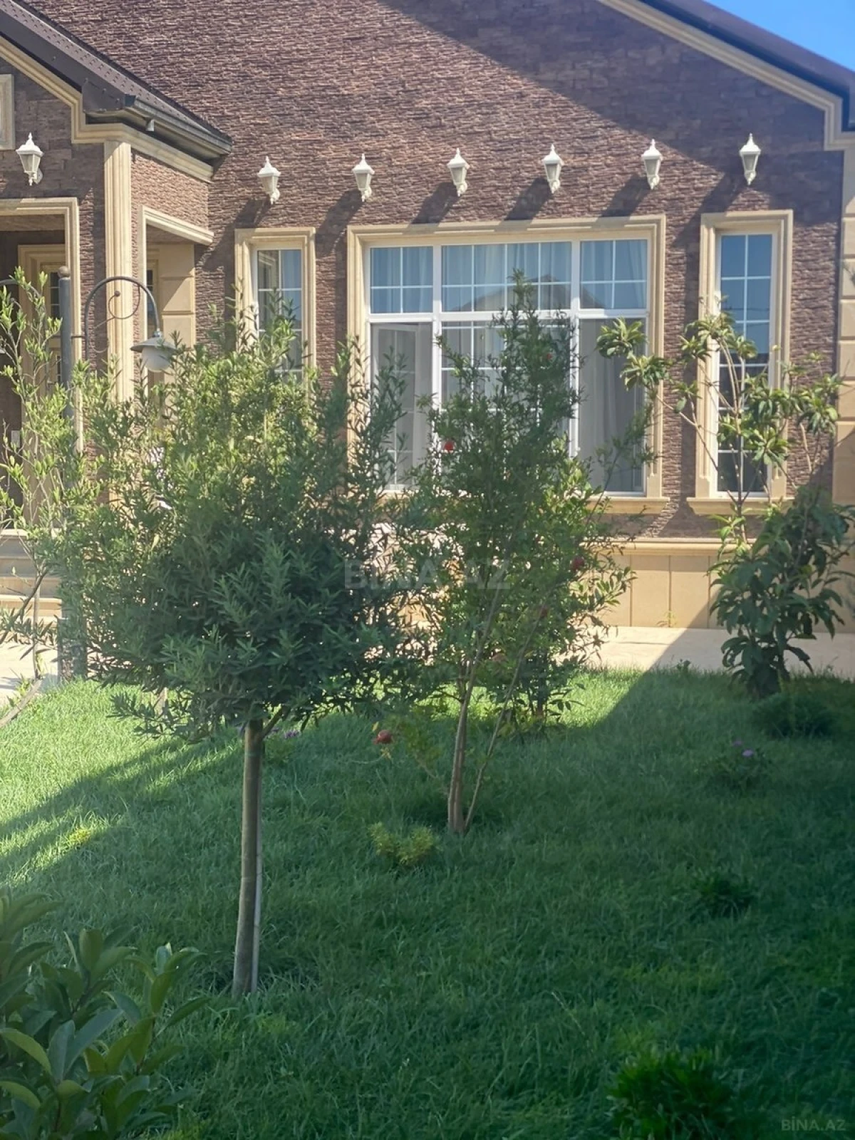 Satılır 4 otaqlı həyət evi 180 m²