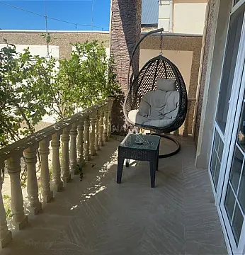 Satılır 4 otaqlı həyət evi 180 m²