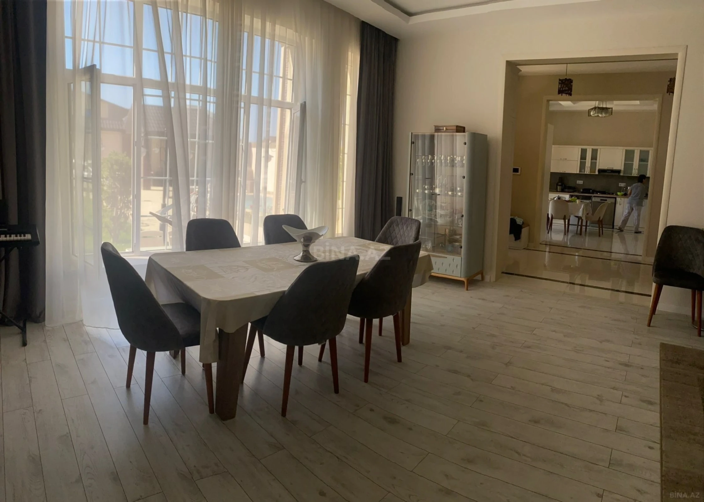 Satılır 4 otaqlı həyət evi 180 m²
