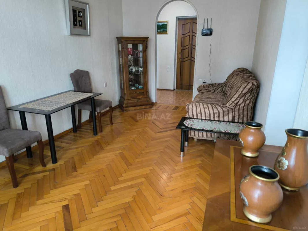 Kirayə verilir 2 otaqlı mənzil 60 m²