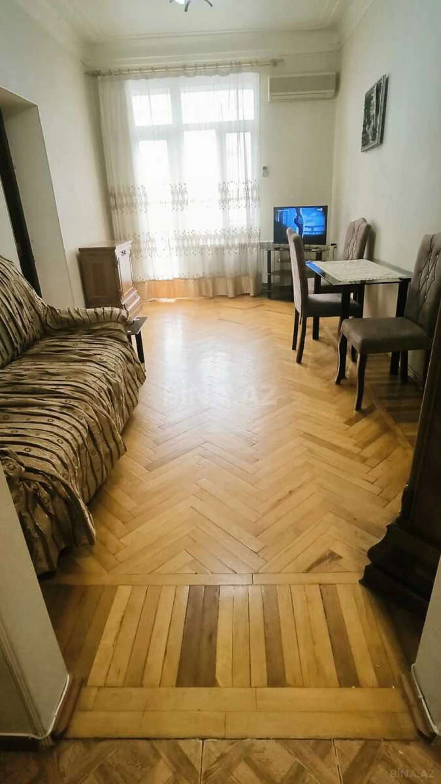 Kirayə verilir 2 otaqlı mənzil 60 m²