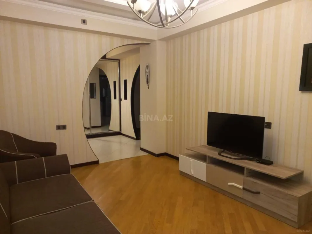 Kirayə verilir 3 otaqlı mənzil 100 m²