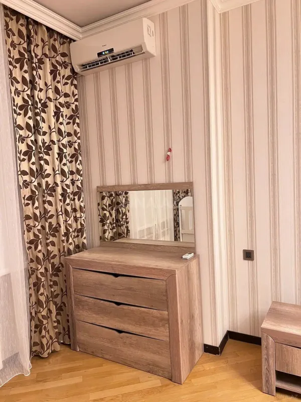 Kirayə verilir 3 otaqlı mənzil 100 m²